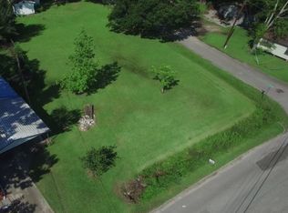 530 N 11th St, Silsbee, TX 77656
