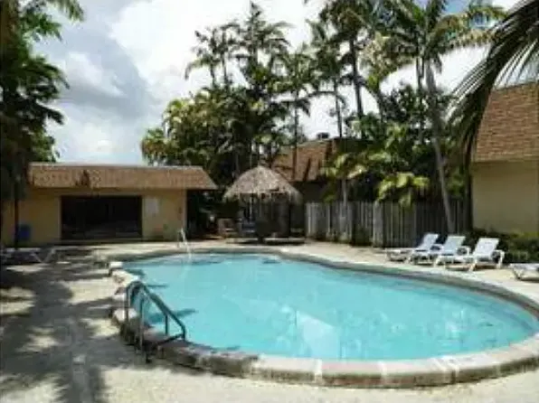 15389 S Dixie Hwy APT 34, Palmetto Bay, FL 33157