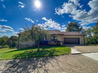 146 Terra Rosa Dr, Washington, WV 26181