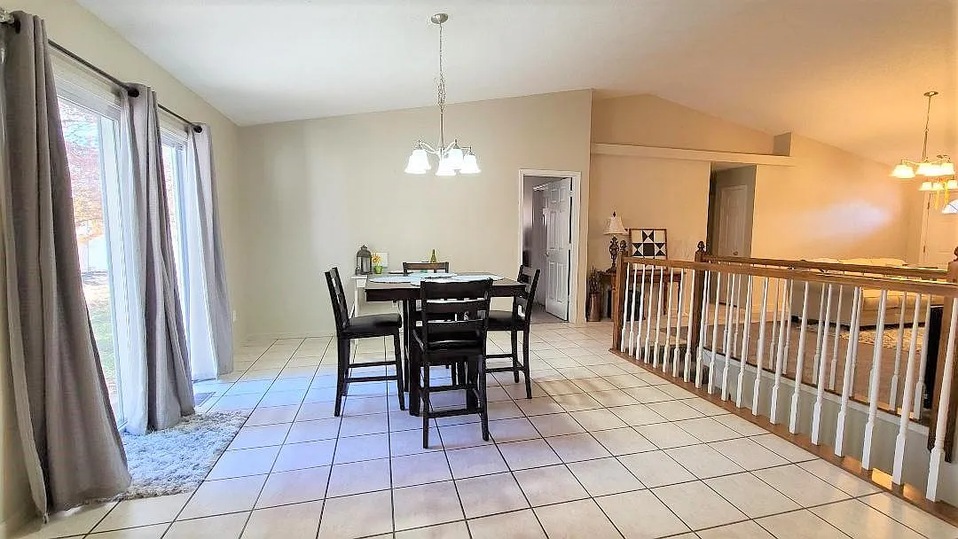 1306 Rachael Ln — Photo 4