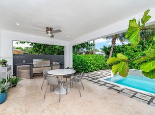 5871 SW 27th St, Miami, FL 33155