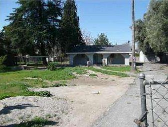 2nd image of 2618 N Sierra Way