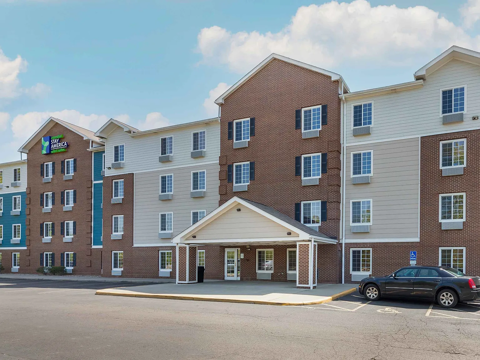Akron - South — Photo 1