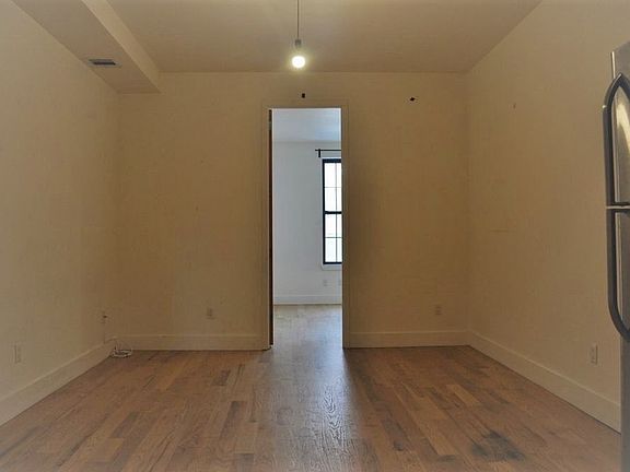 4th image of 578 Bushwick Ave #2