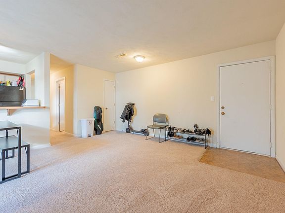 4th image of 835 Claytor Sq #835