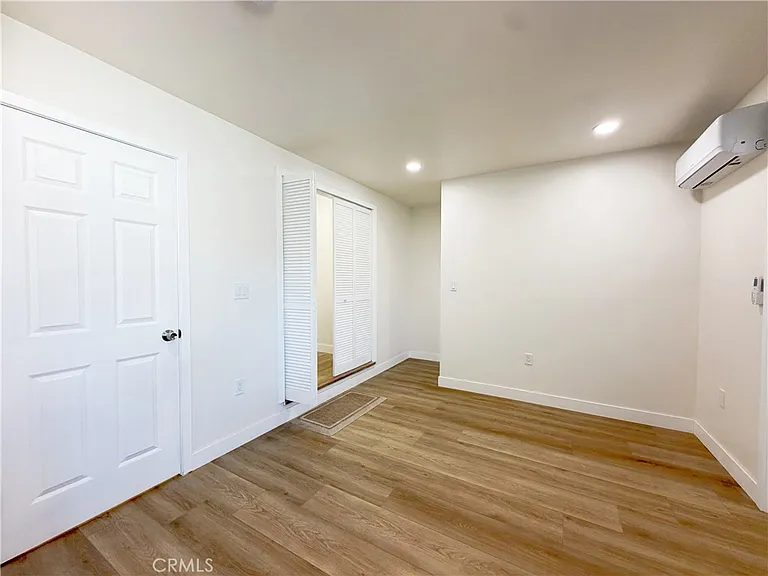 320 E Marshall St #B — Photo 5