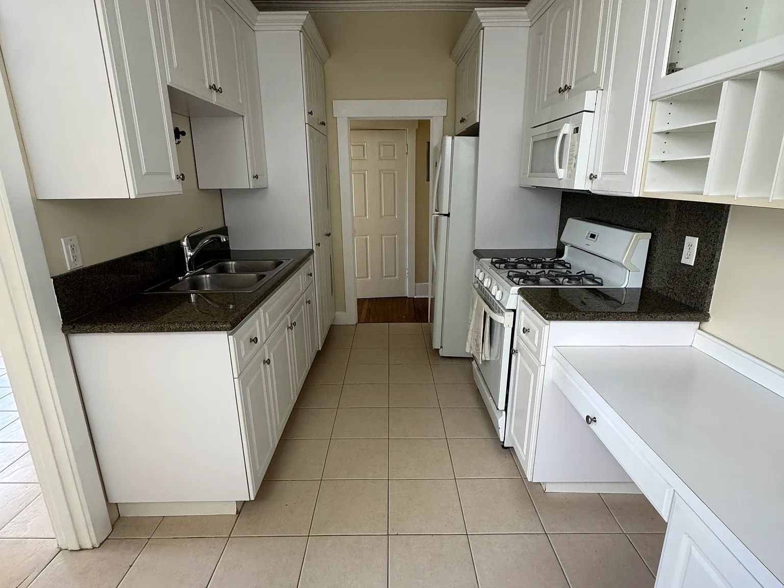 1 bed, 600 sqft, $2,095 — Photo 4
