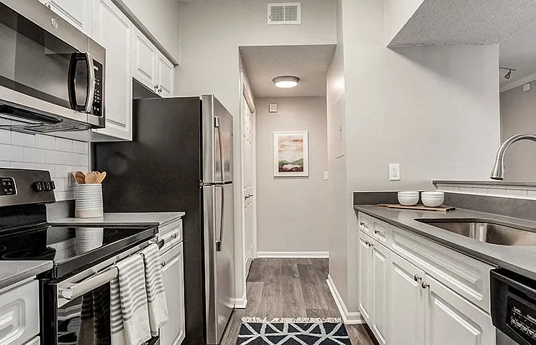 The Crossing at Barry Road Apartments — Photo 1
