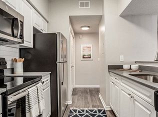 The Crossing at Barry Road Apartments, Kansas City, MO 64151