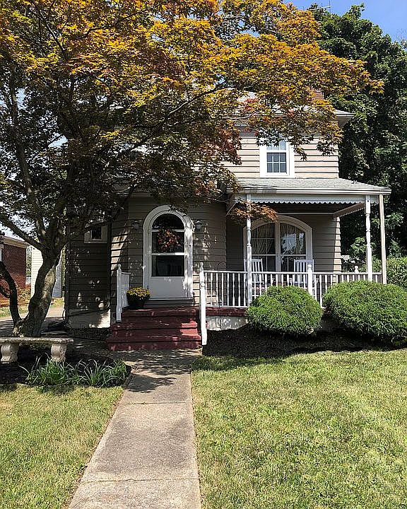 1st image of 2026 W 11th St