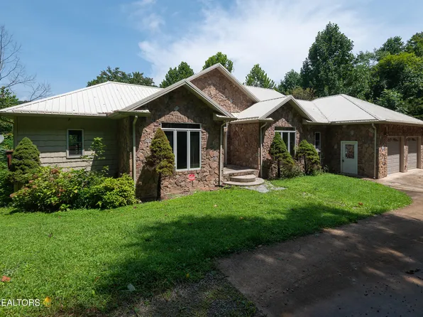 383 Maiden Ln, Speedwell, TN 37870