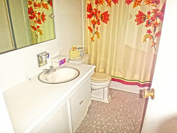 4th image of 15940 91st St