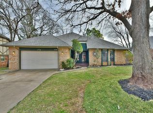 2208 E 37th St, Edmond, OK 73013