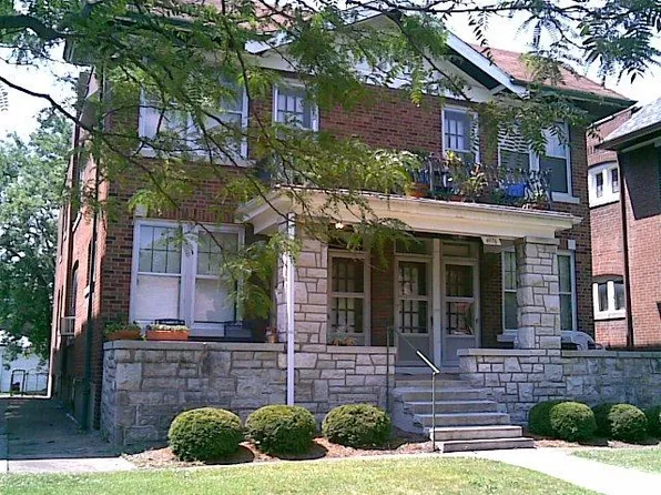 4976 Pernod Ave, Saint Louis, MO 63139