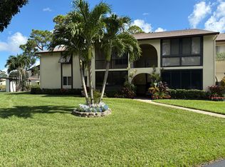 5883 La Paseos Dr APT C-2, Greenacres, FL 33463