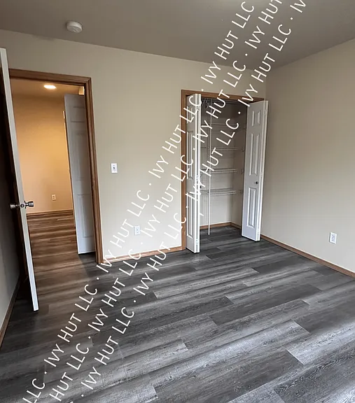 6725 Highland Dr — Photo 8