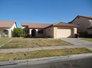 1302 Jacaranda Dr, El Centro, CA 92243