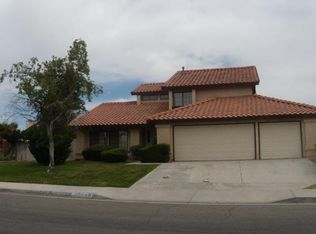 13590 N Star Ave, Victorville, CA 92392