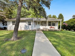 951 1st St, Charleston, IL 61920