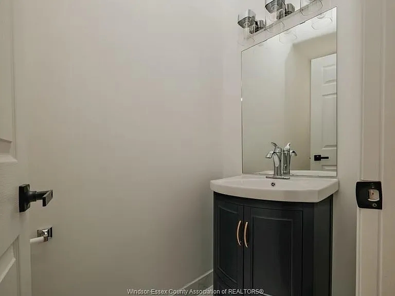 1662 Fieldcrest Ln — Photo 6