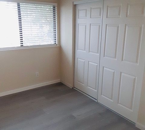 3rd image of 1240 Dealynn St APT 4