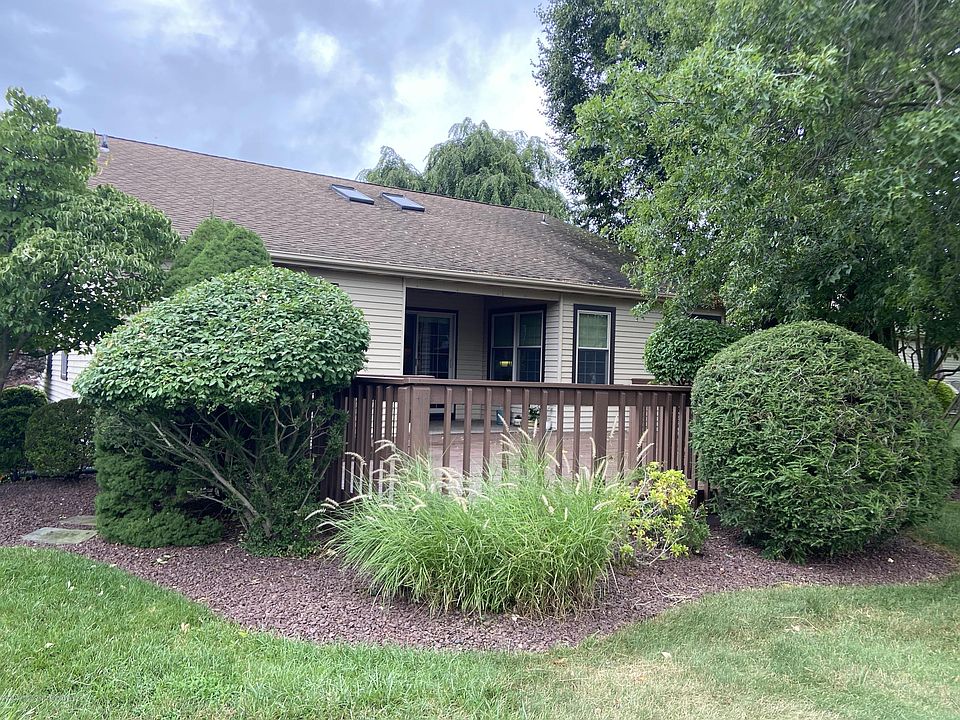2nd image of 21 Lesley Dr