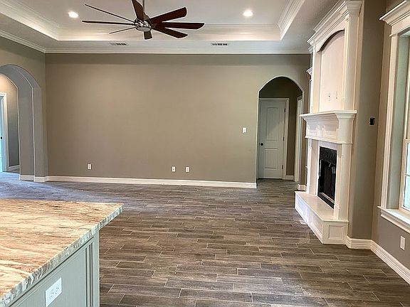 3rd image of 8325 Vaquero Dr