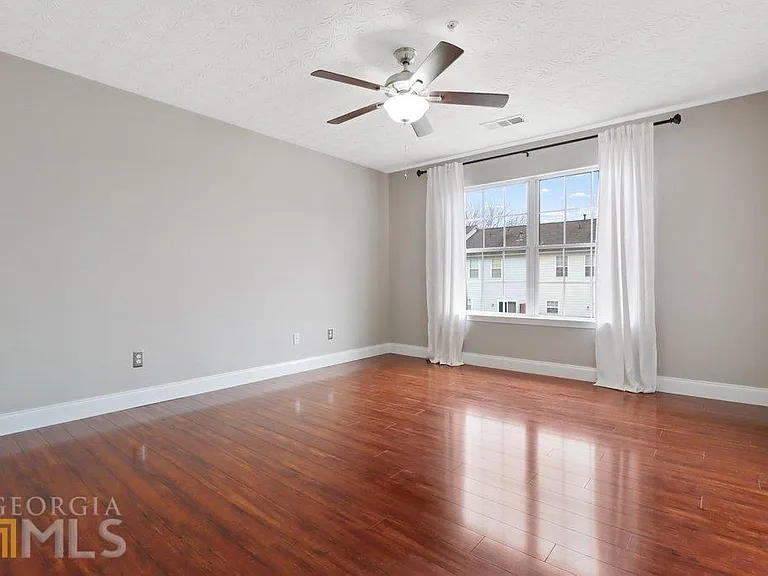 512 Blossom Way — Photo 20
