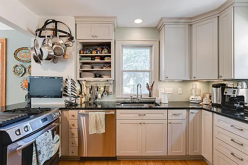 4724 Harriet Ave Photo 1