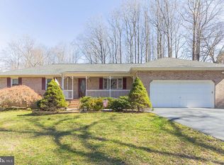 7611 Lake Shore Dr, Owings, MD 20736