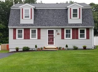 17 Briarwood Rd, Lowell, MA 01852