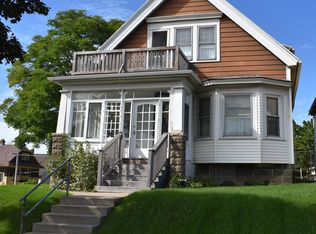 3323 N 8th St, Milwaukee, WI 53206