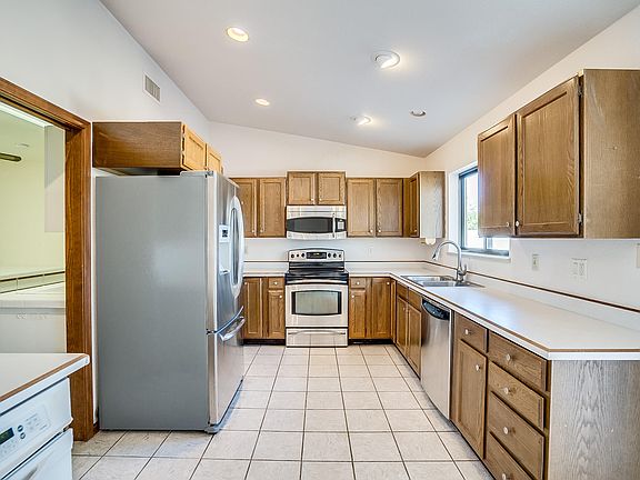 3rd image of 14823 N Deerskin Dr