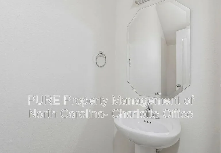 6008 Vista Woods Ln — Photo 13