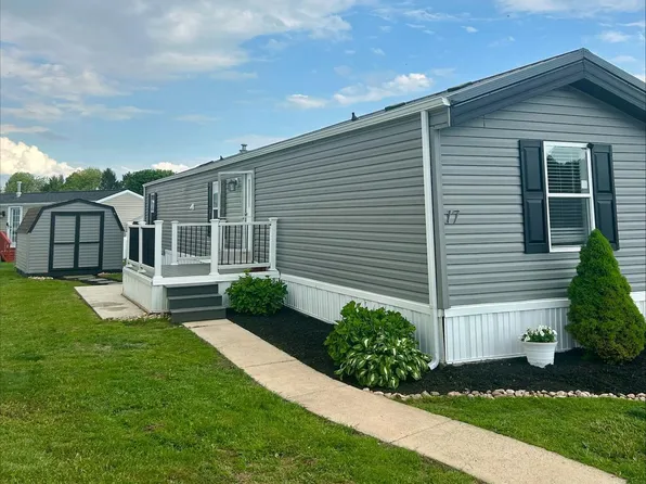 17 Sunrise Dr, Nottingham, PA 19362