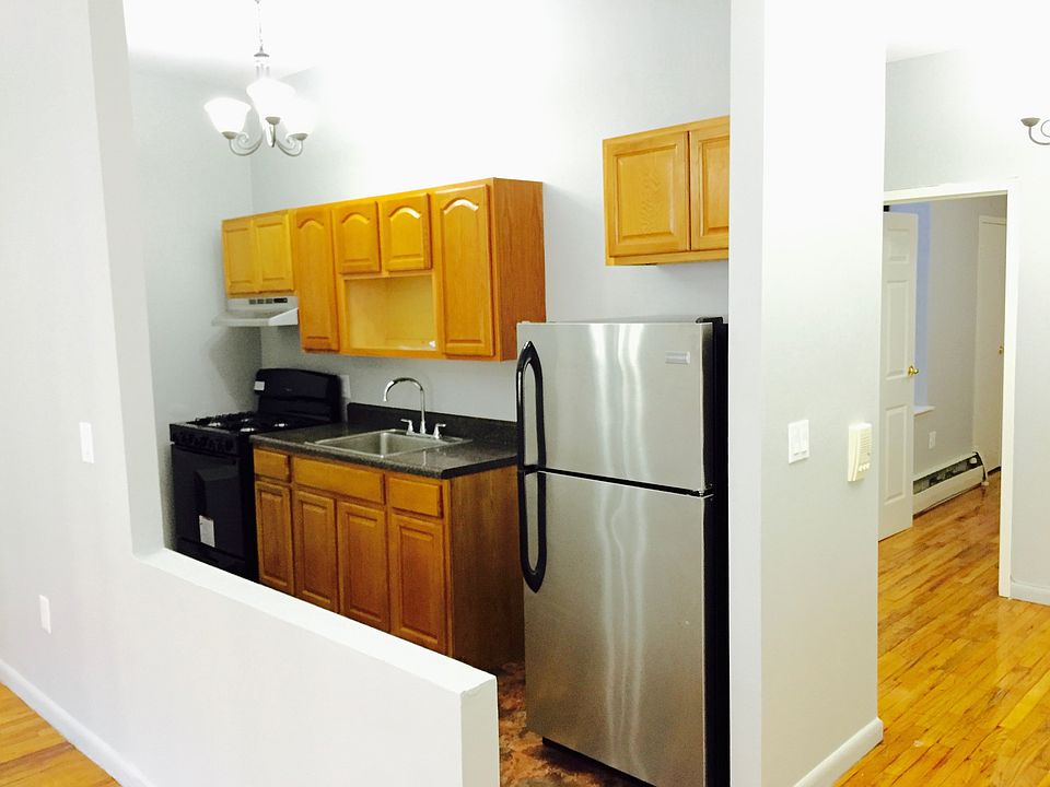 1st image of 351 E 21st St APT 2B