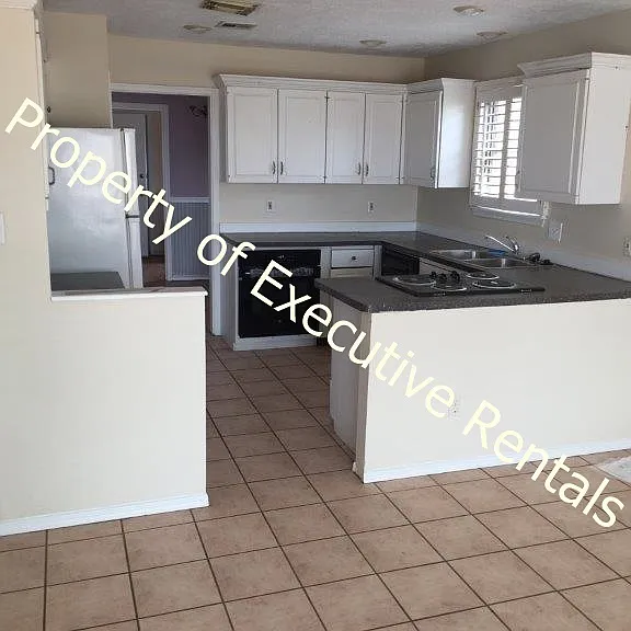 3029 Missouri Ave — Photo 14