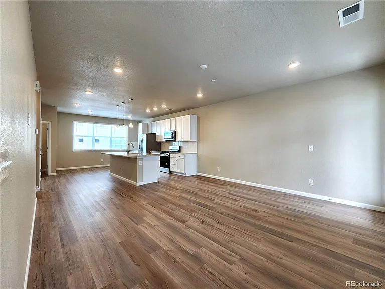 7035 Cumbria Ct — Photo 4