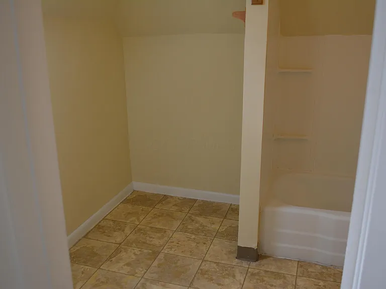1353 Highland St #D — Photo 16