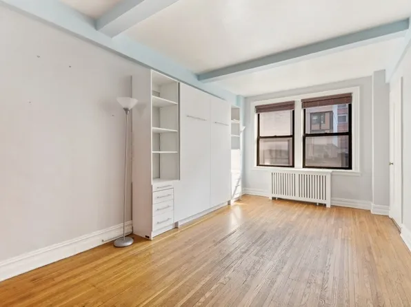 457 W 57th St APT 811, New York, NY 10019