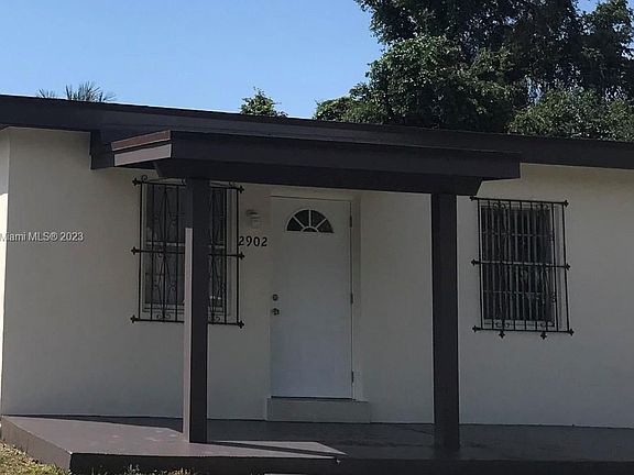 5th image of 2900 NW 30th St #2902