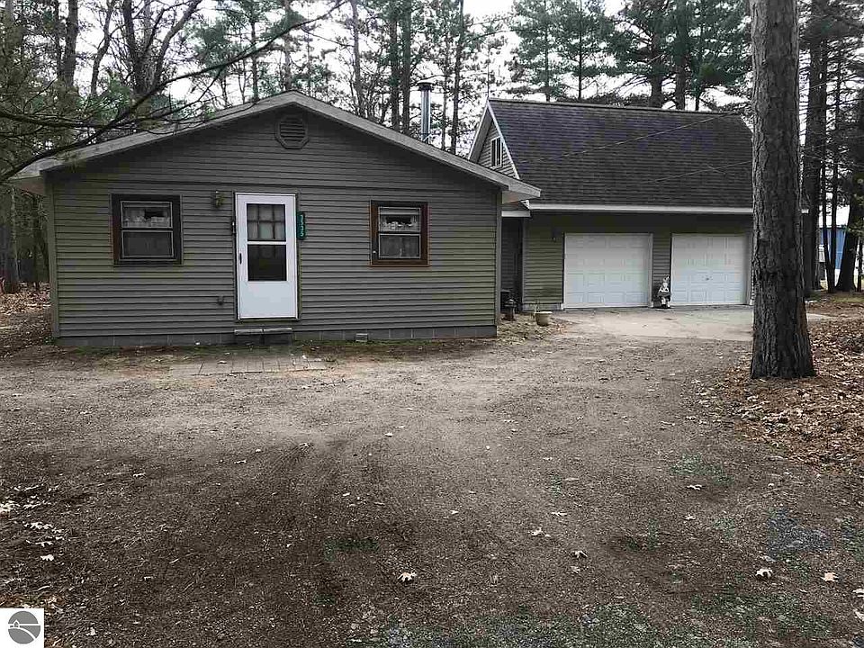1st image of 3535 Lillian Dr
