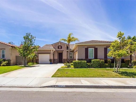 5th image of 36931 Cottonwood St