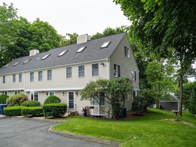 29 Lucille Pl UNIT 29, Newton Upper Falls, MA, 02464