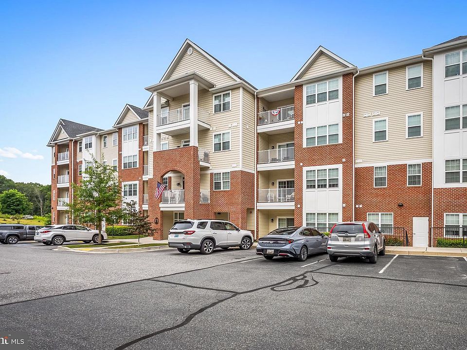1st image of 636 Wallingford Rd #3G
