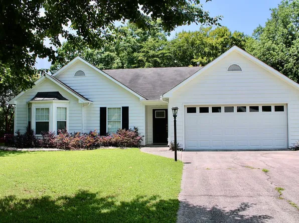 4948 Shelley Ln, Sugar Hill, GA 30518