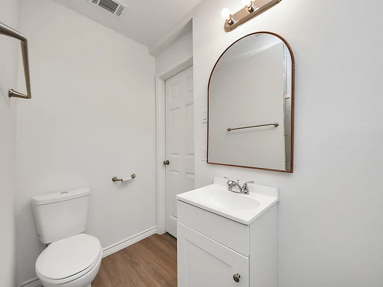 7004 Conley St — Photo 11