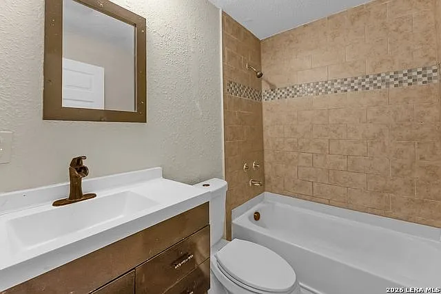 146 Fairview Ave #1 — Photo 8