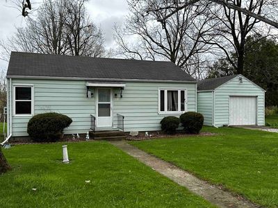 201 Calvary Ln, Angola, IN, 46703