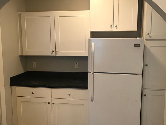 3rd image of 4966 Odell St #1E